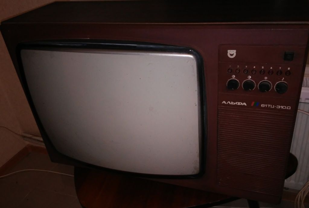 телевизор JVC переносной
