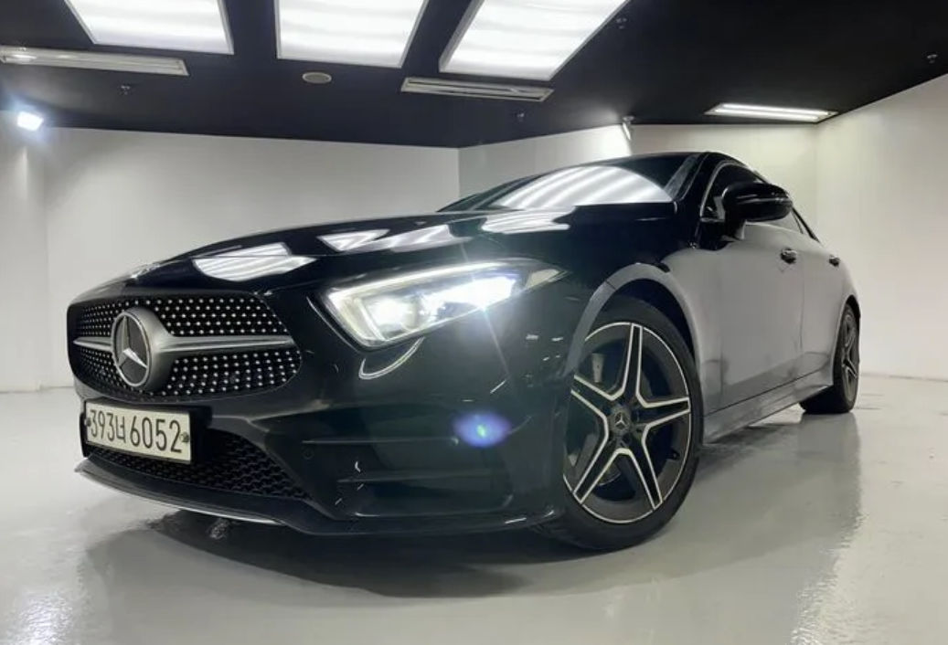 Mercedes CLS-Class foto 0