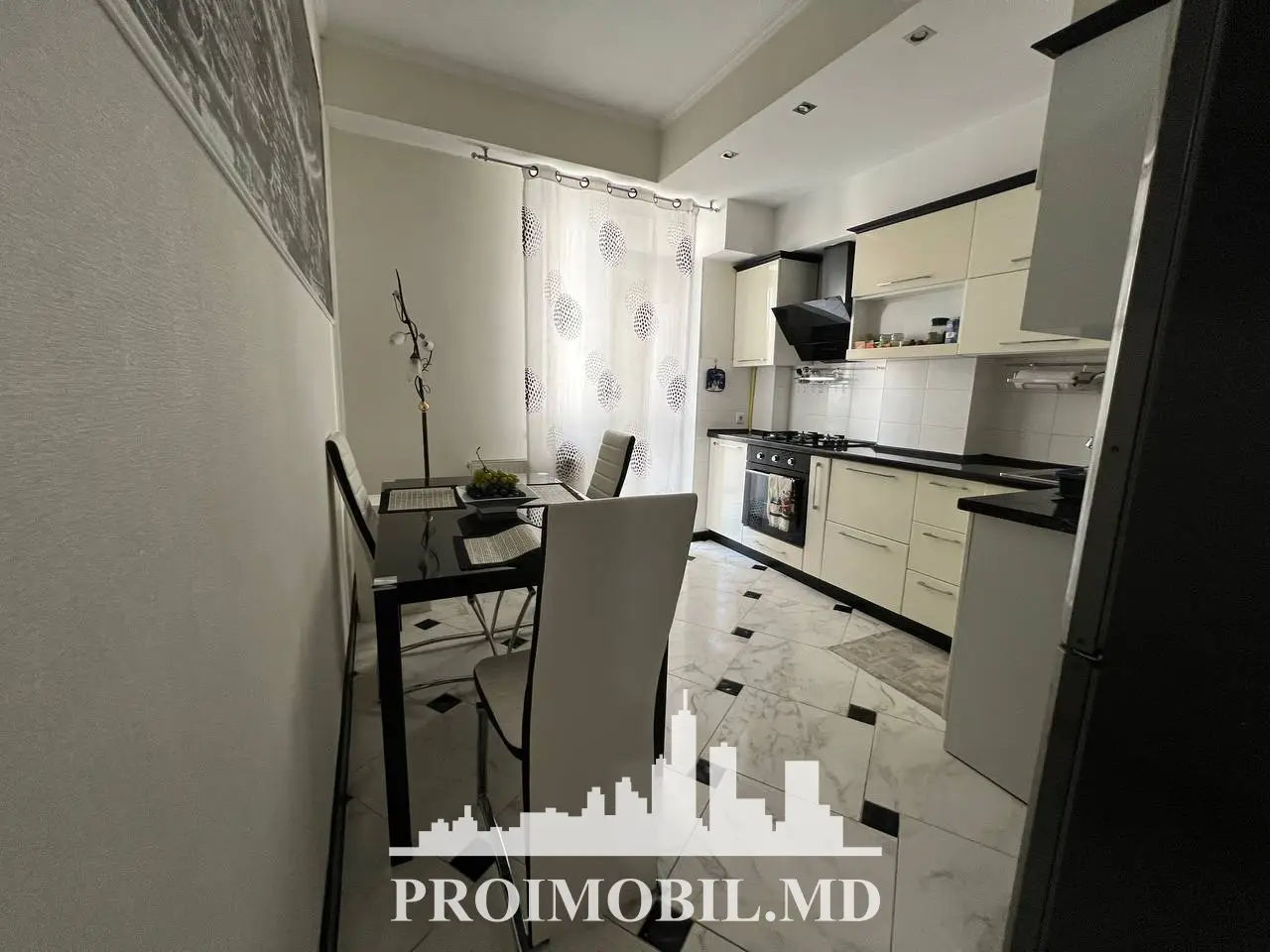 Apartament cu 2 camere, 40 m², Centru, Chișinău foto 4