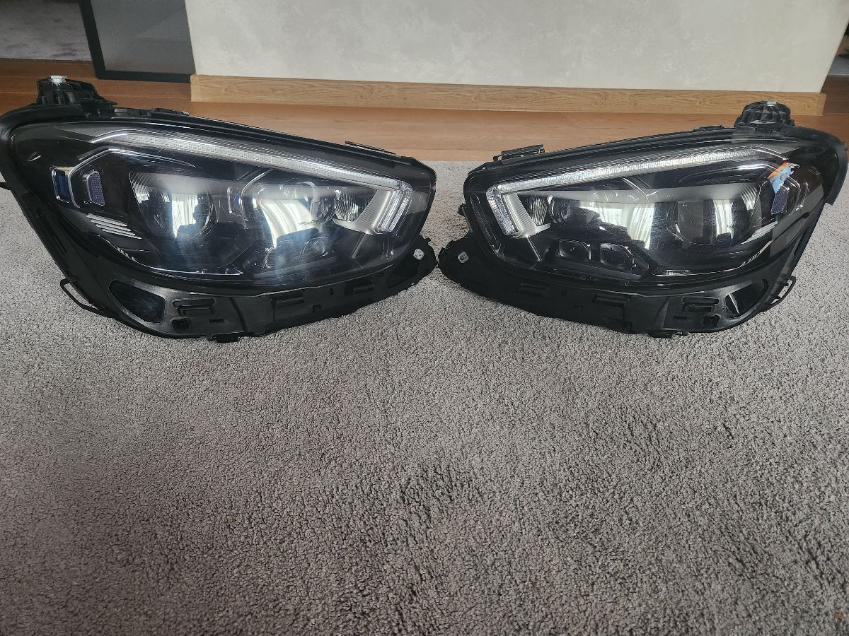 Faruri  mercedes w213 face lift. foto 0