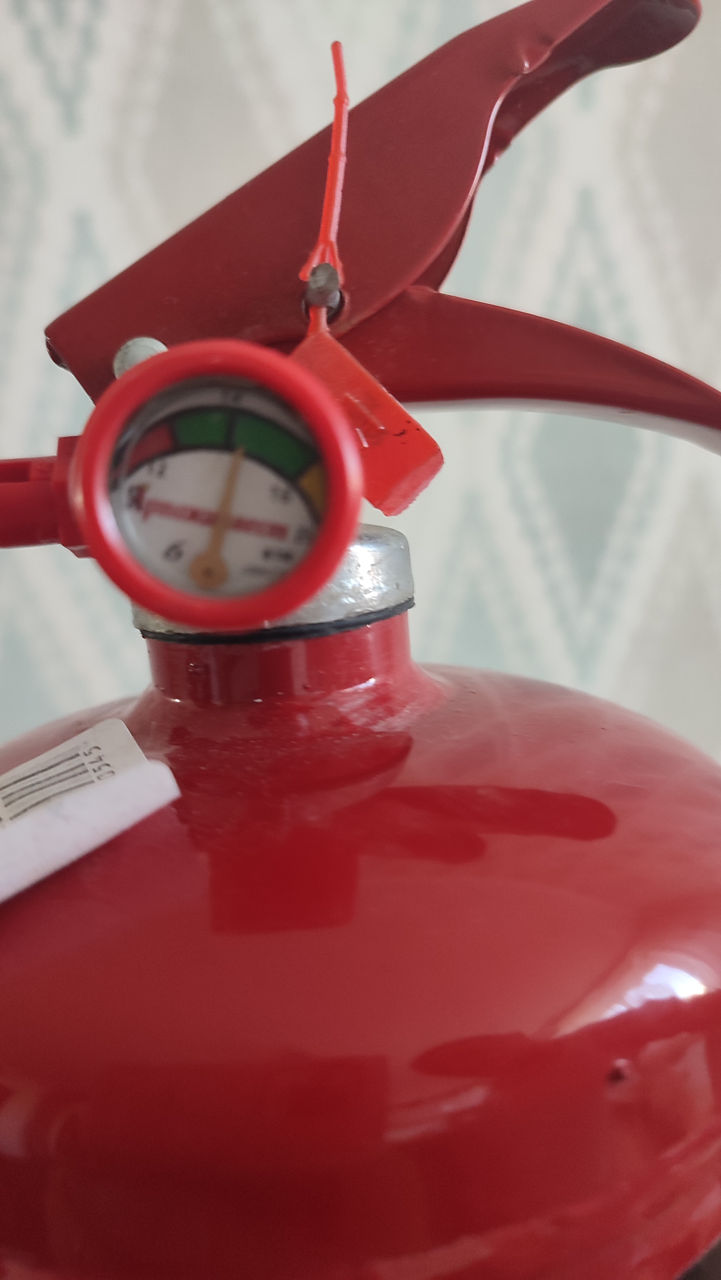 Продам огнетушитель 2 кг