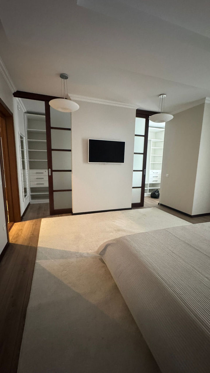 Apartament cu 3 camere,  Centru,  Chișinău,  Chișinău mun. foto 2