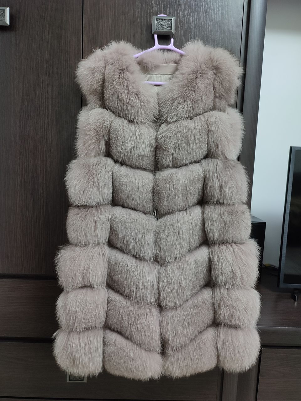 Жилетка меховая.