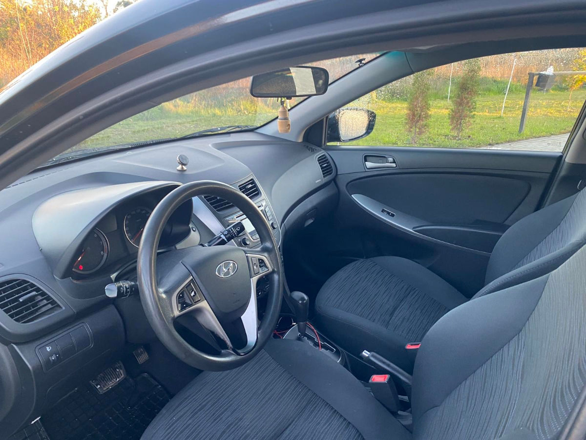 Hyundai Accent