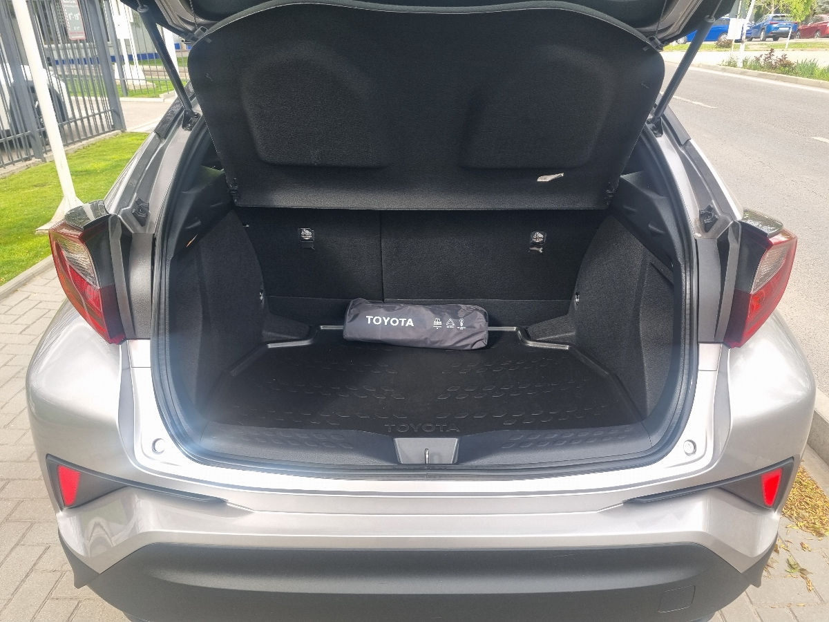 Toyota C-HR 2021 photo 17