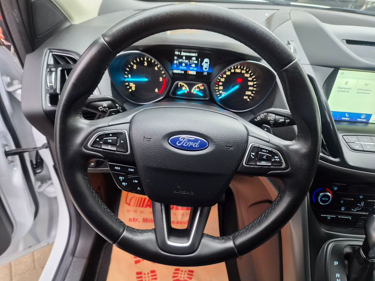Ford Kuga 2018 photo 15