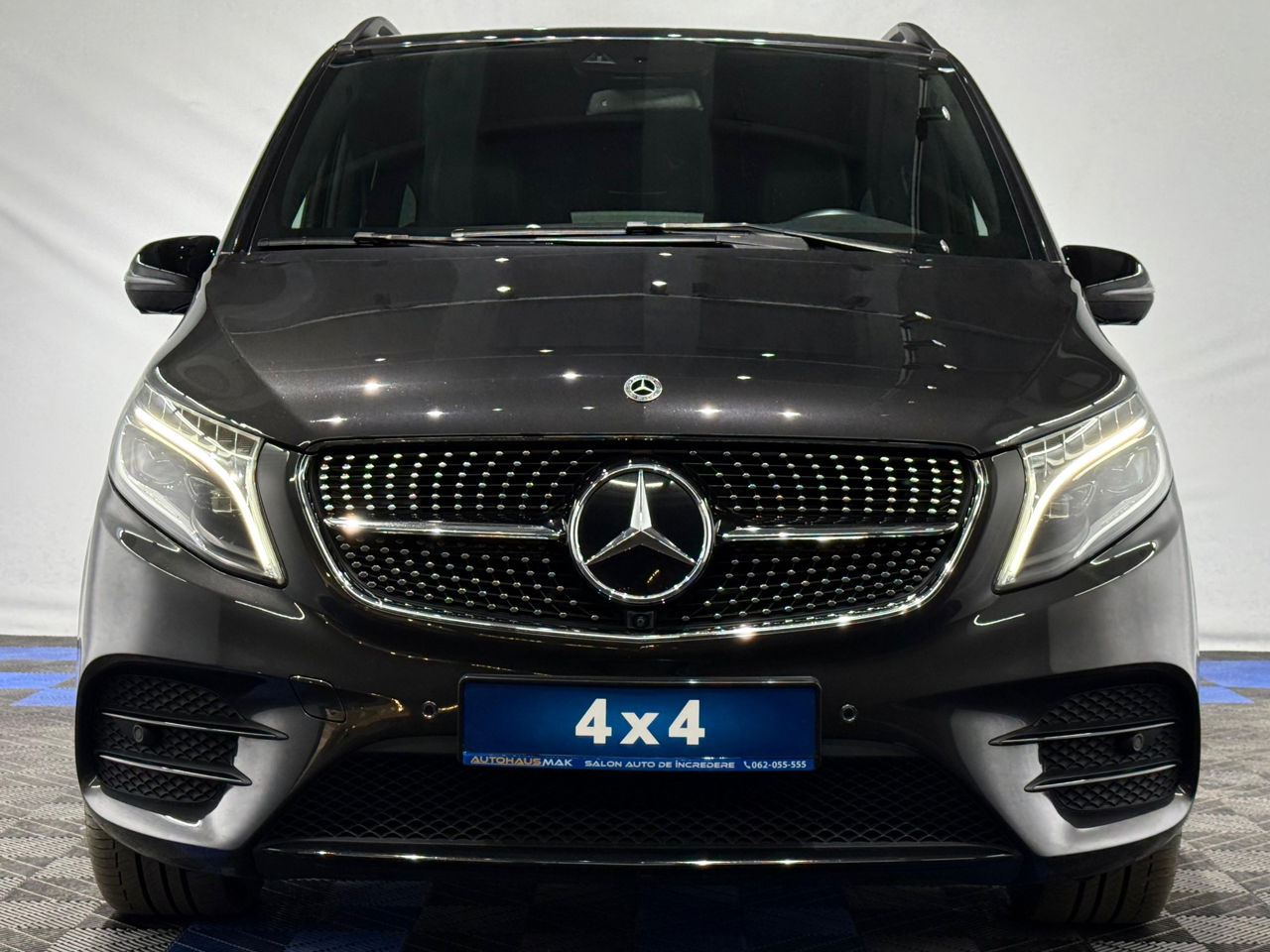 Mercedes V-Class фото 6