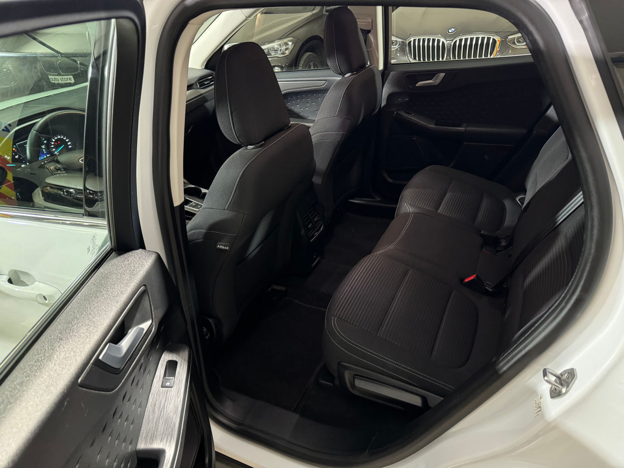 Ford Kuga foto 14