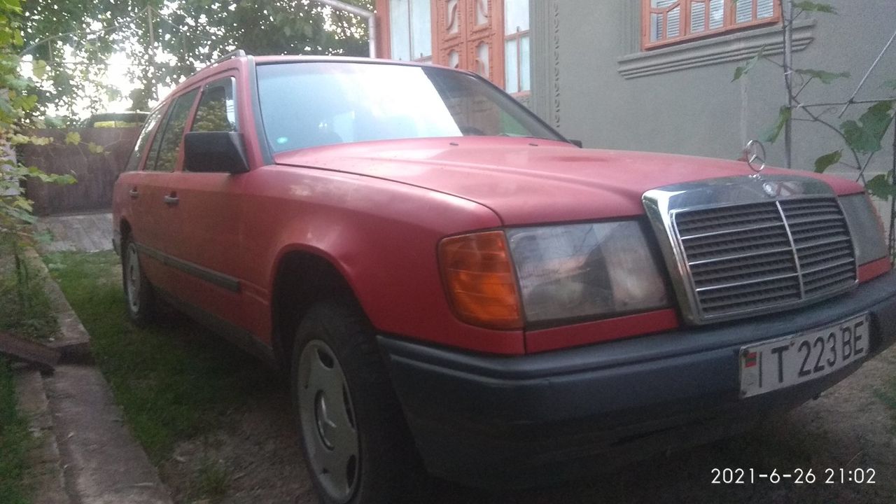 Mercedes Series (W124)