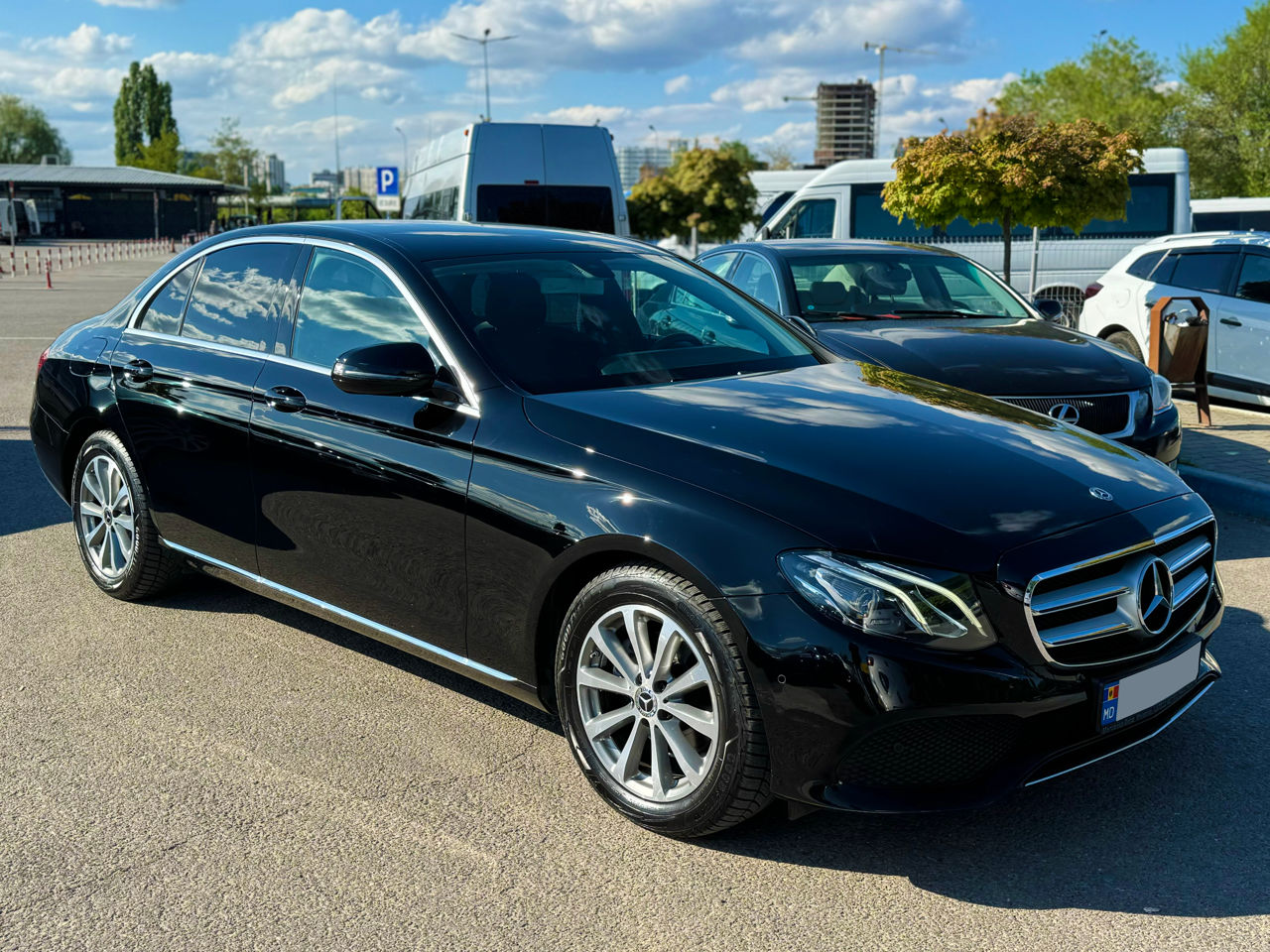 Mercedes E-Class foto 2