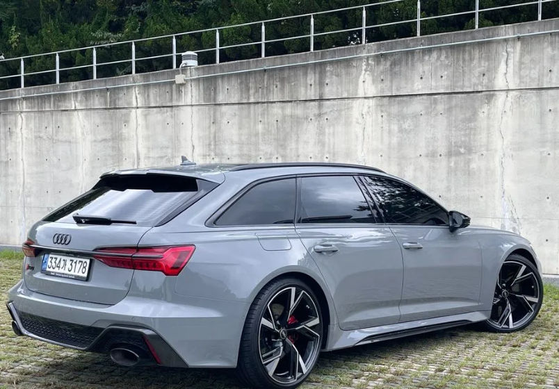 Audi RS6 foto 1