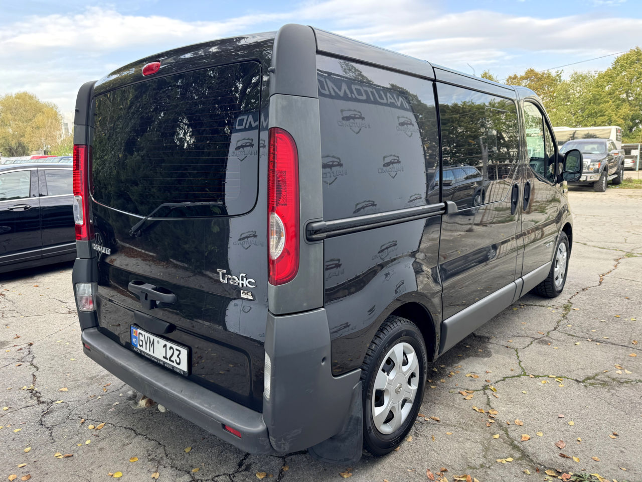 Renault Trafic 6 locuri foto 4