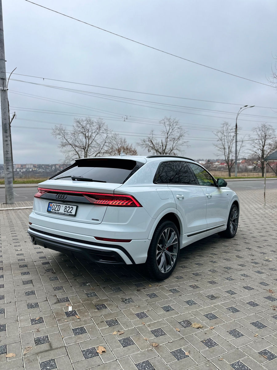 Audi Q8 фото 2