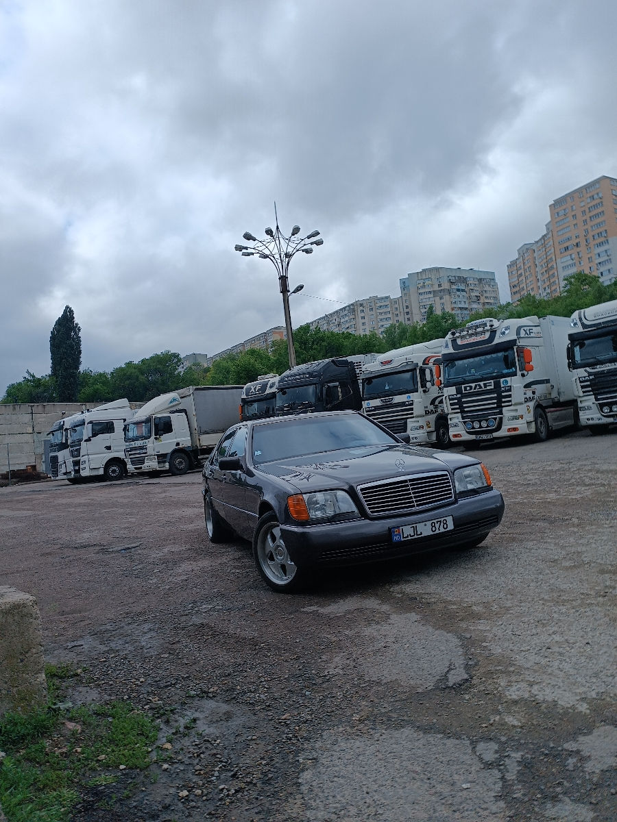 388000 Mercedes S-Class an. 1991 cu rulaj 388000 km, Gaz / Benzină (propan ...