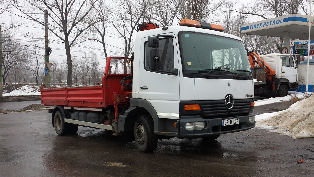 servicii minibuldoexcavator, efectuam lucrari de terasament, evacuam deseuri de constructie ,pamint foto 1