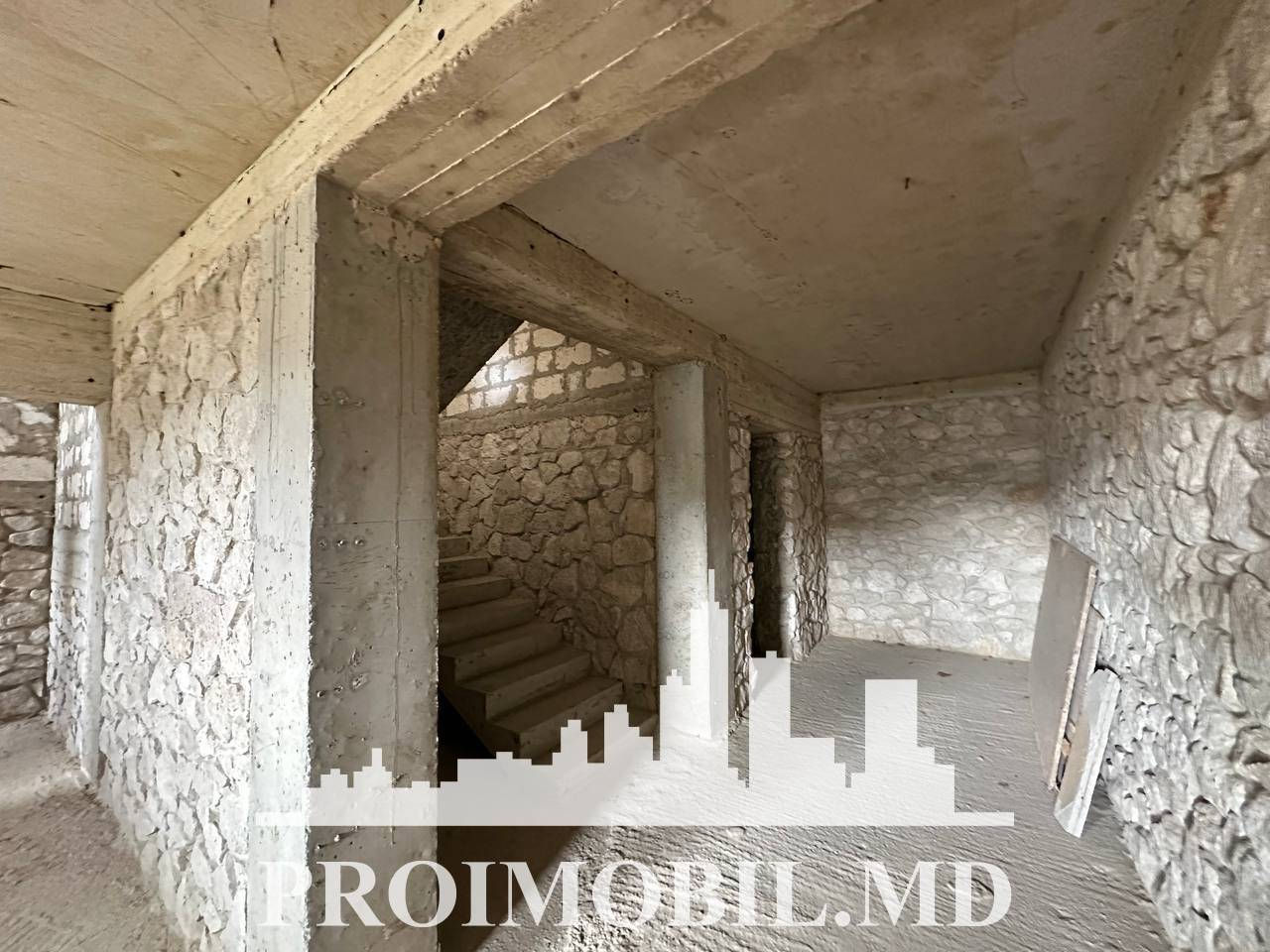 Casă spre vânzare cu 5 camere, 210 m2 în Suburbie, Straseni foto 5