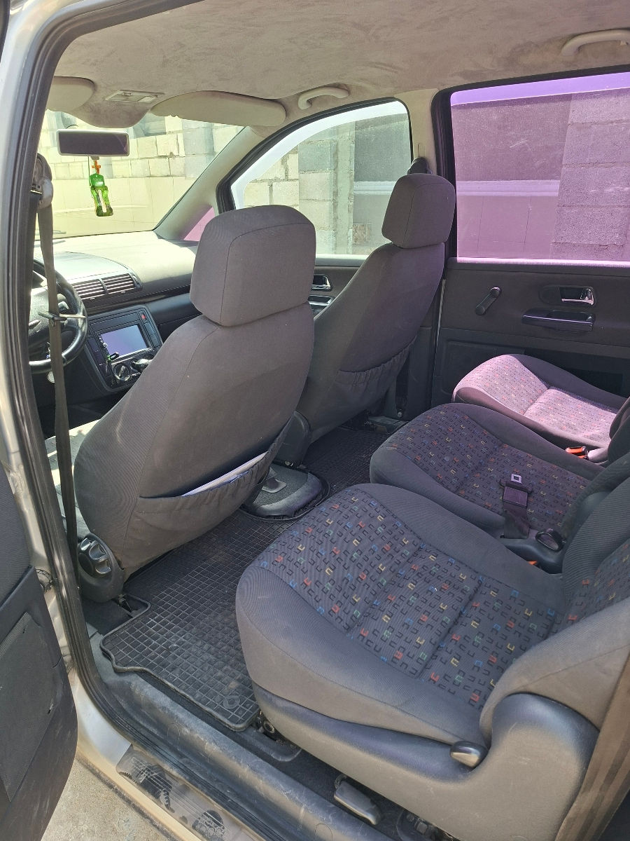 Volkswagen Sharan foto 8