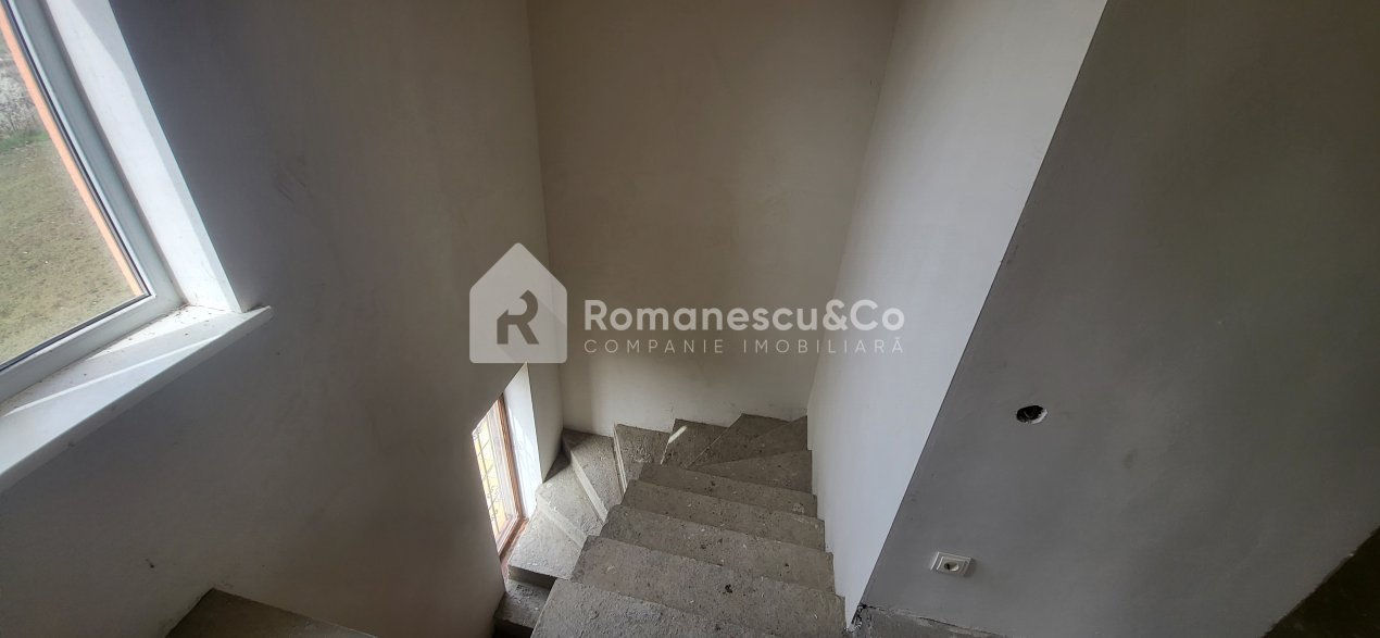 Vanzare casa în satul Bălăbănești, 128 mp+ 17 ari. foto 11
