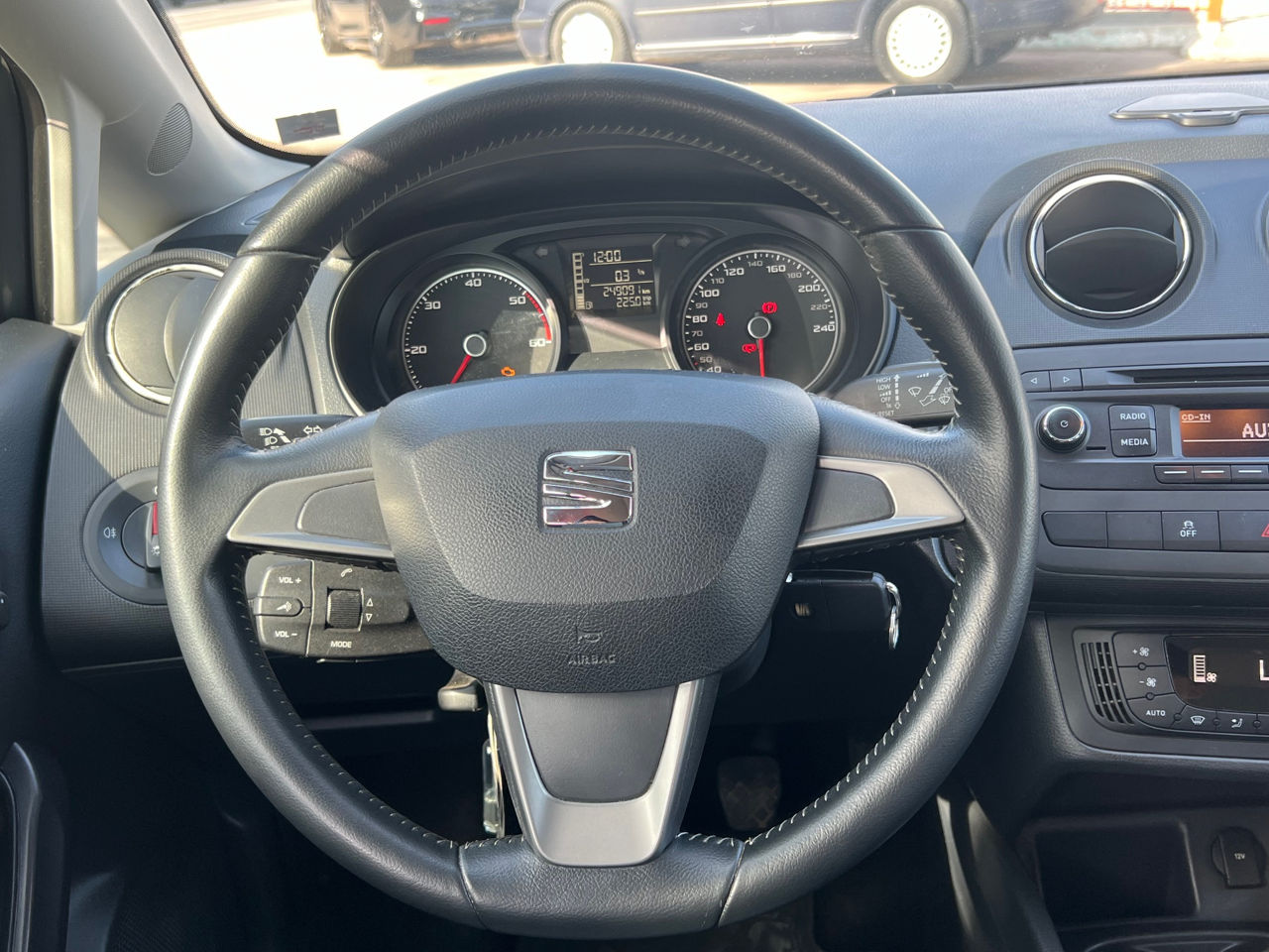 Seat Ibiza foto 10
