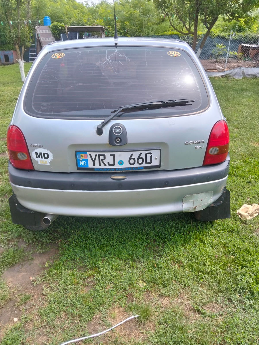 Opel Corsa foto 2