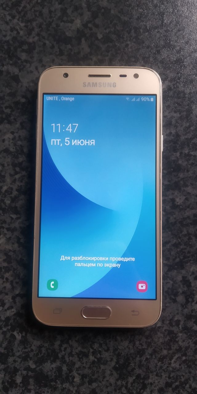 Samsung galaxy j330