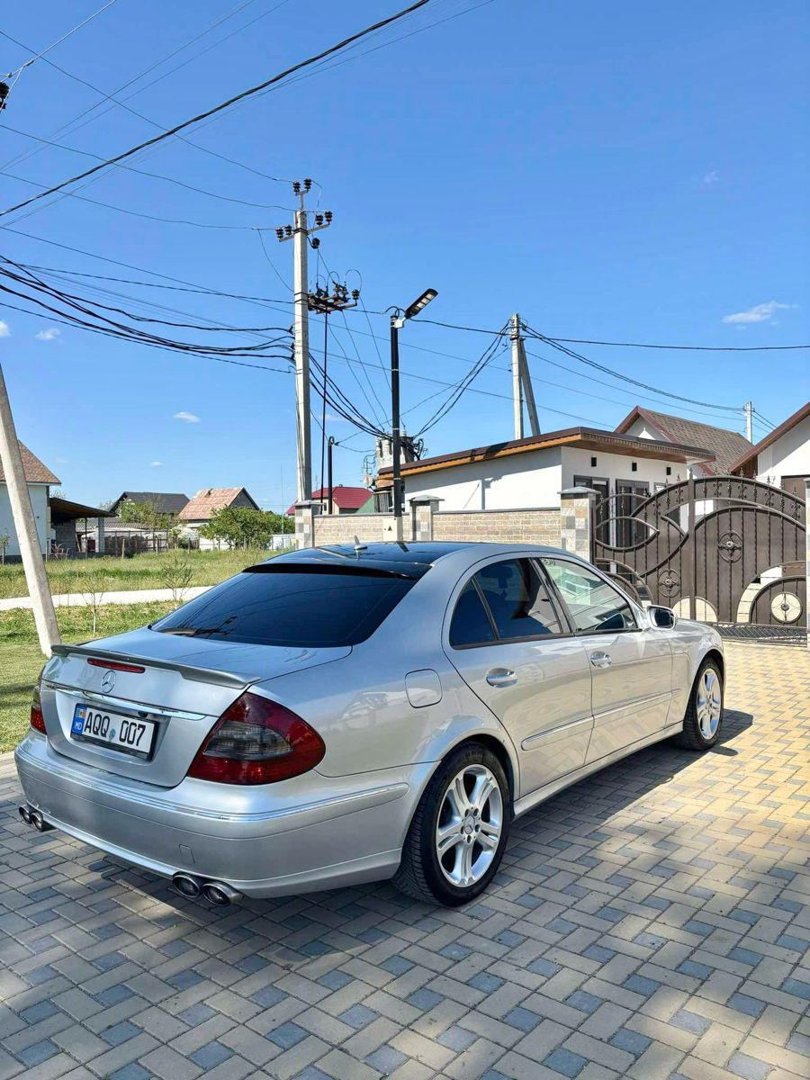 Mercedes E-Class foto 3