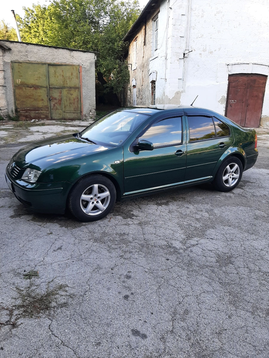 Volkswagen Bora foto 1