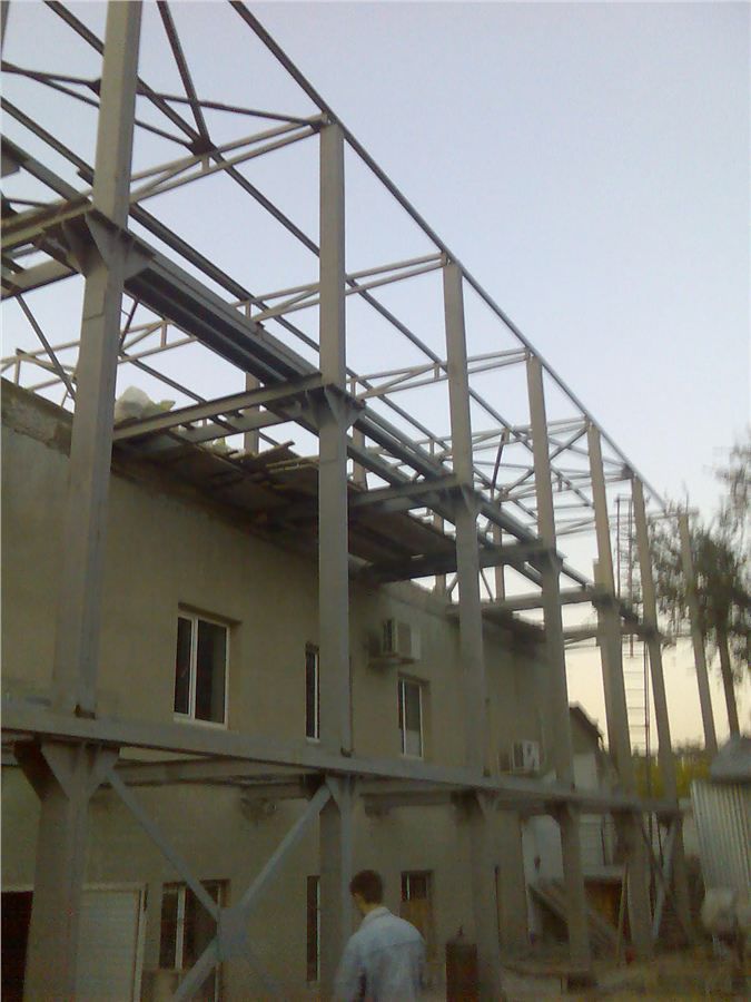 Constructii din metal de orice complicitate.металлоконструкции.specialisti calificati cu experienta. foto 3