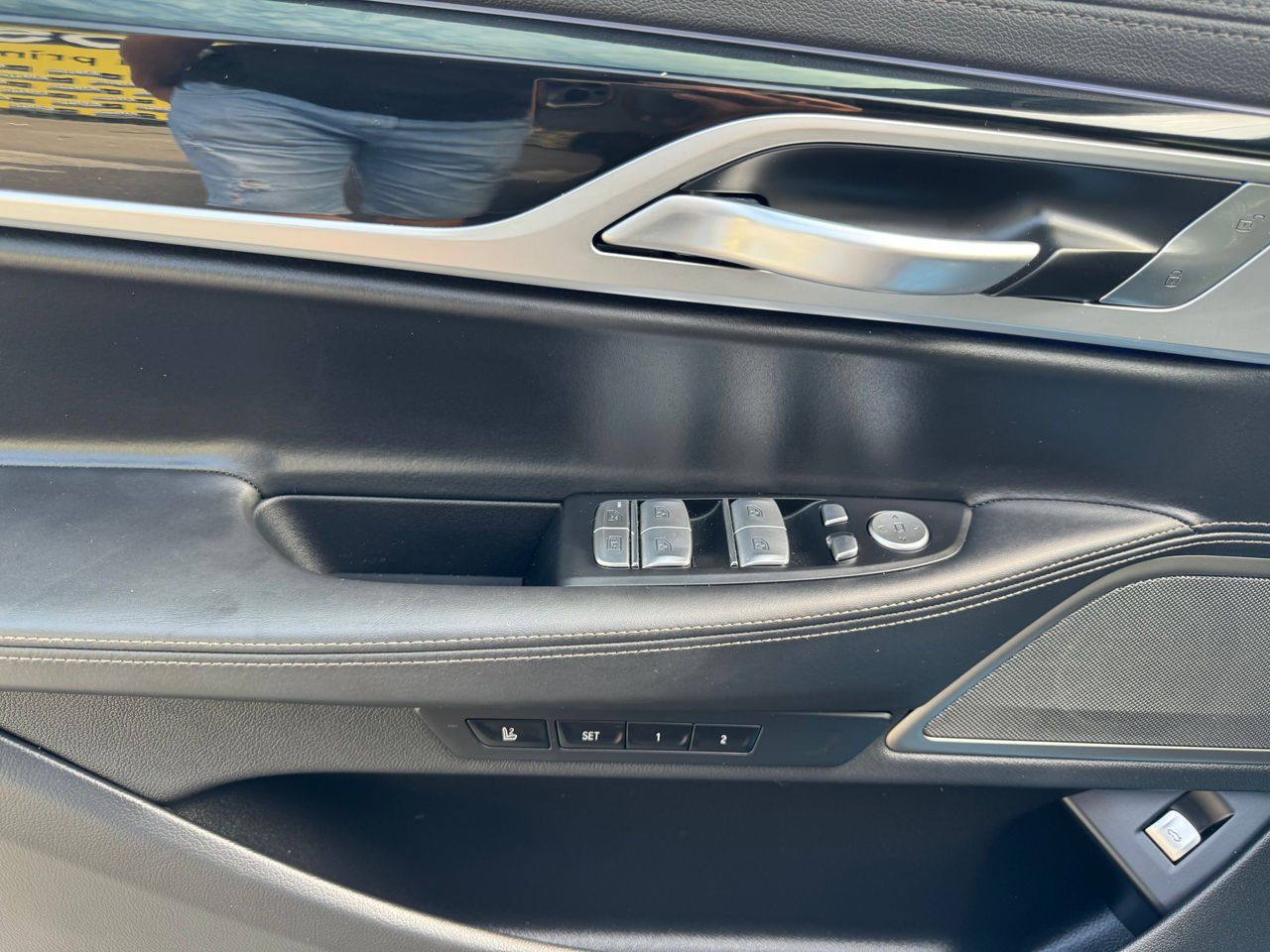 BMW 7 Series foto 11