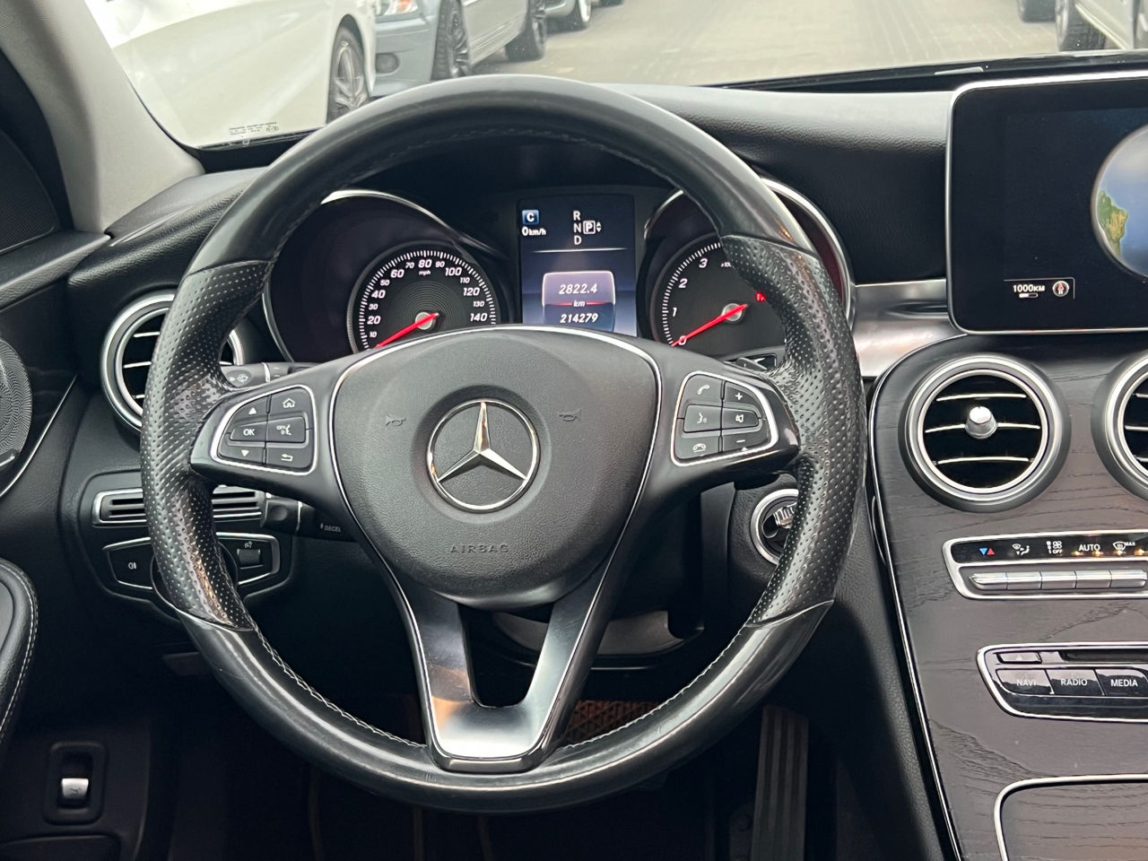 Mercedes C-Class foto 13