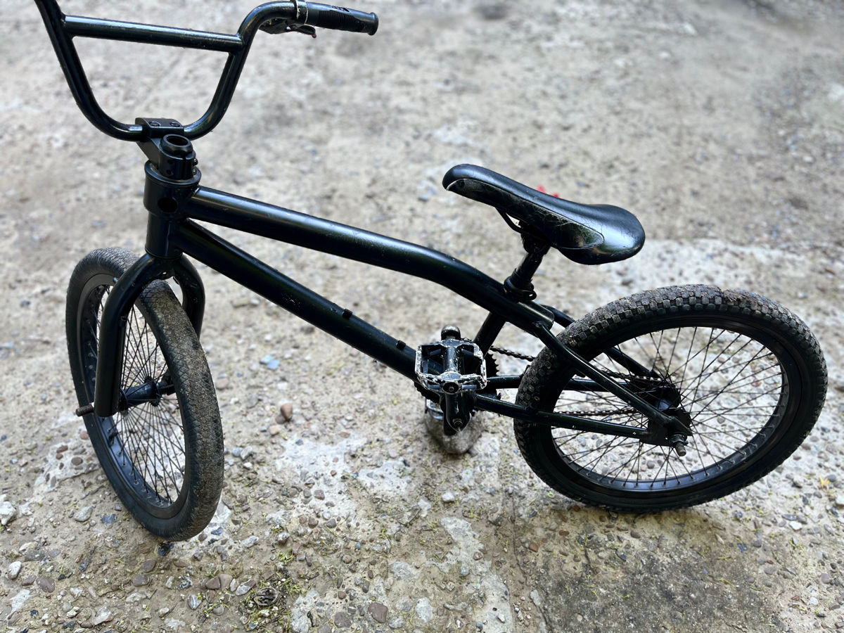 Прадам BMX , не в этом хорошем состоянии педаль не крутится foto 4
