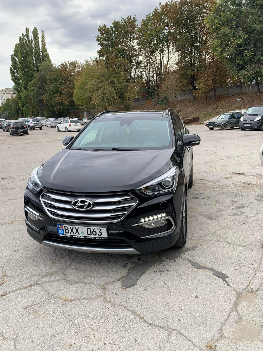 Hyundai Santa FE foto 0