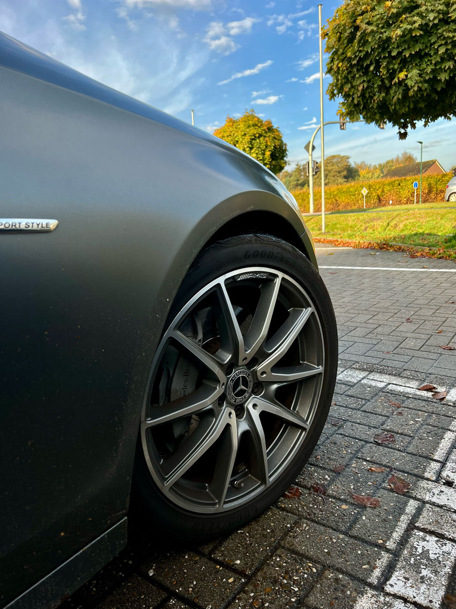 Оригинальные AMG R19 разно-широкие диски + новая резина зимняя Kumho