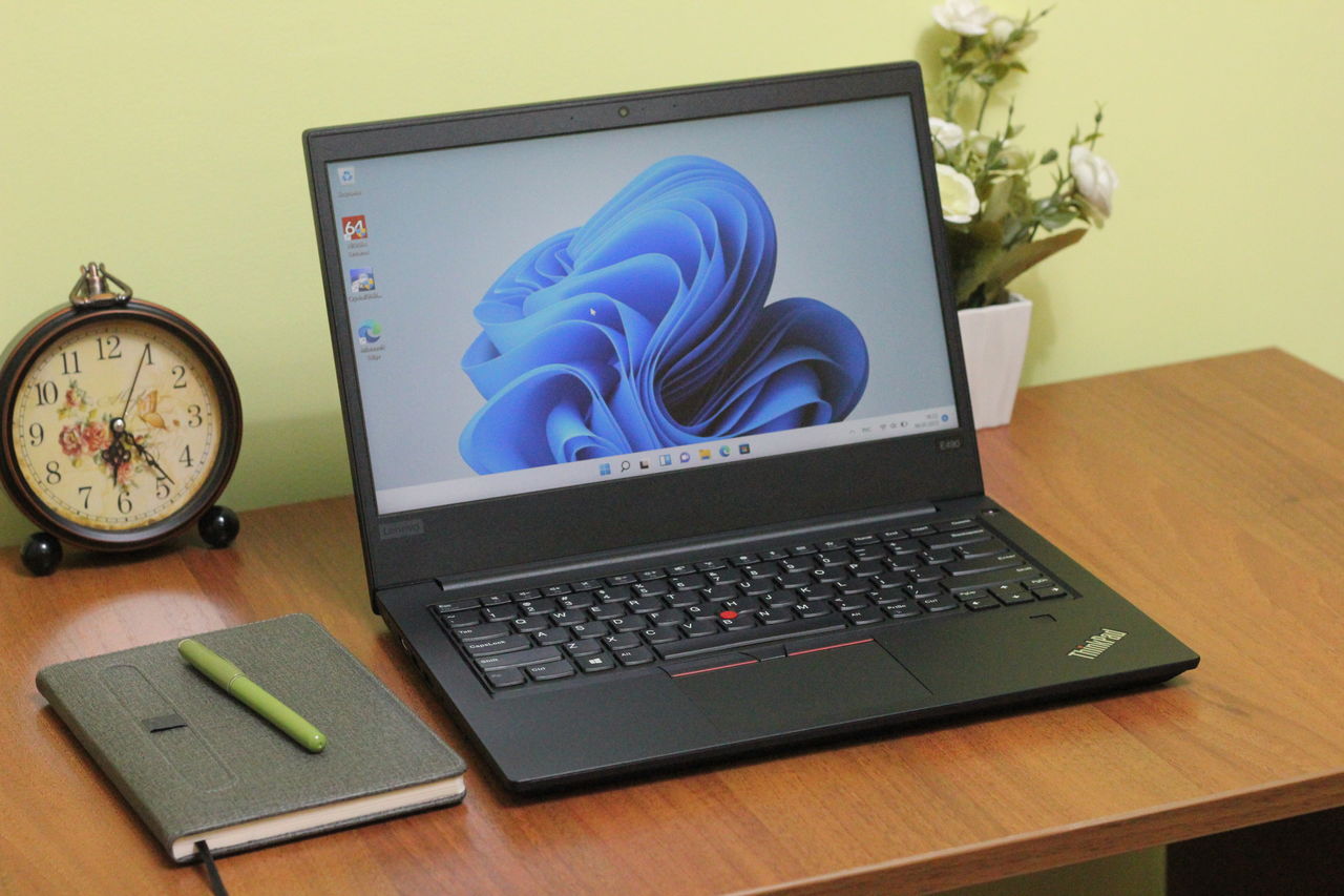 Lenovo ThinkPad E490 IPS (Core i5 8265u/8Gb DDR4/256Gb NVMe SSD/14.1" FHD IPS) фото 3