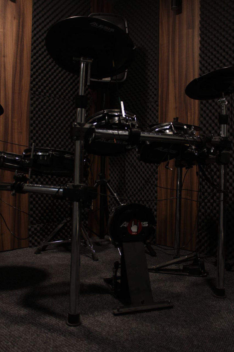 Studio muzical - Tobe, Voce, Pian, Chitară, Dans foto 7