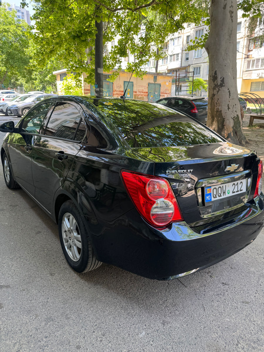 Chevrolet Aveo foto 0