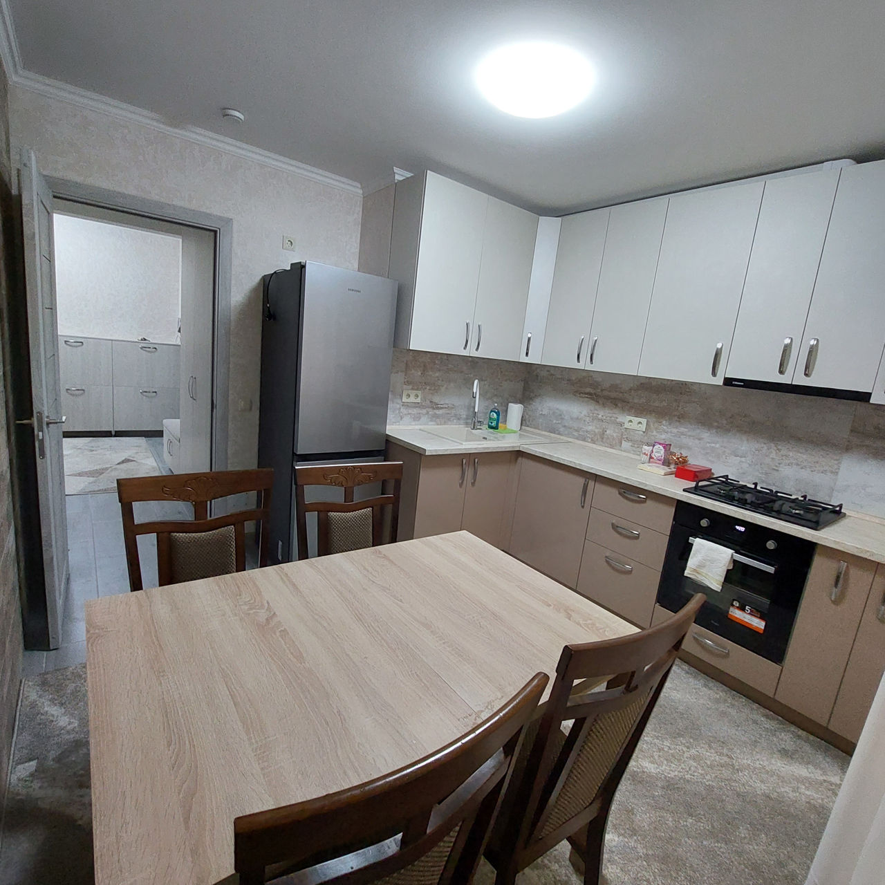 Apartament cu 2 camere, 65 m², Buiucani, Chișinău foto 8