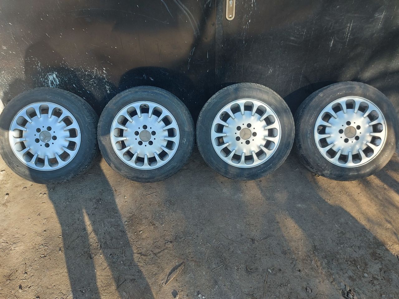 Продам 16 диски с резиной
