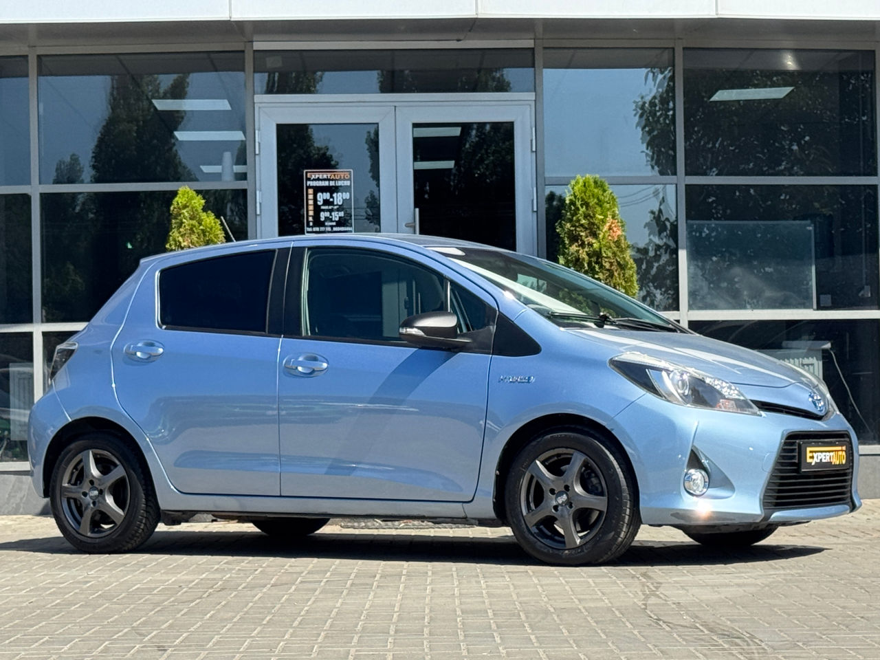 Toyota Yaris — фото 3