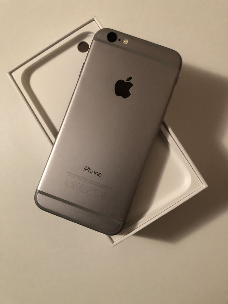 Iphone 6. Причина продажи: покупка нового телефона. В предачу дарю пять ...