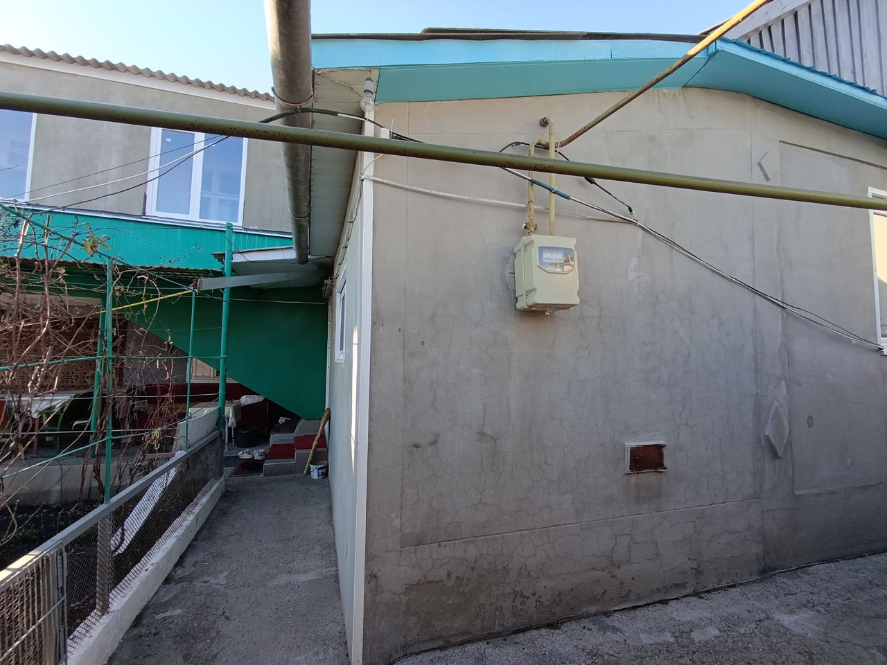 Casă de vânzare în orașul Drochia – zonă liniștită, perfectă pentru o familie! foto 4