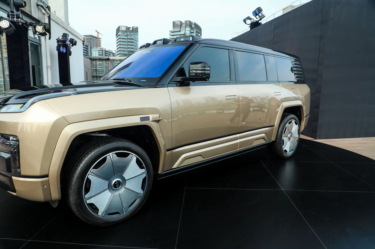 Byd Yangwang U8 фото 0