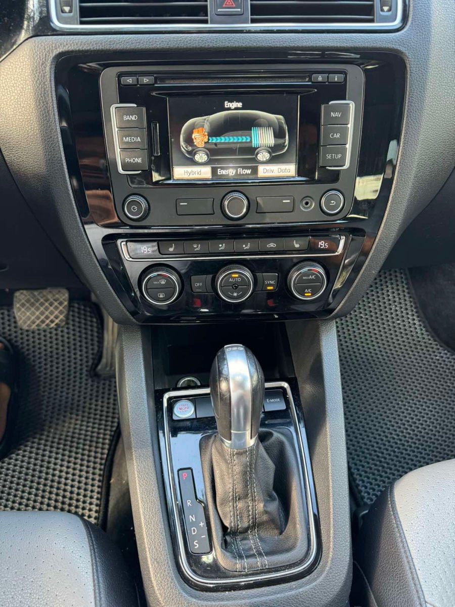 Chirie Auto la preț accesibil petru fiecare foto 5