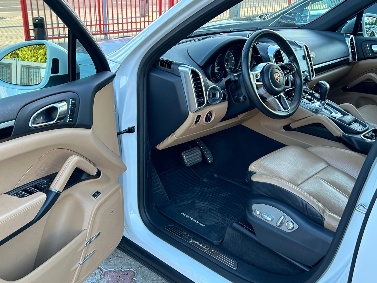 Porsche Cayenne foto 6