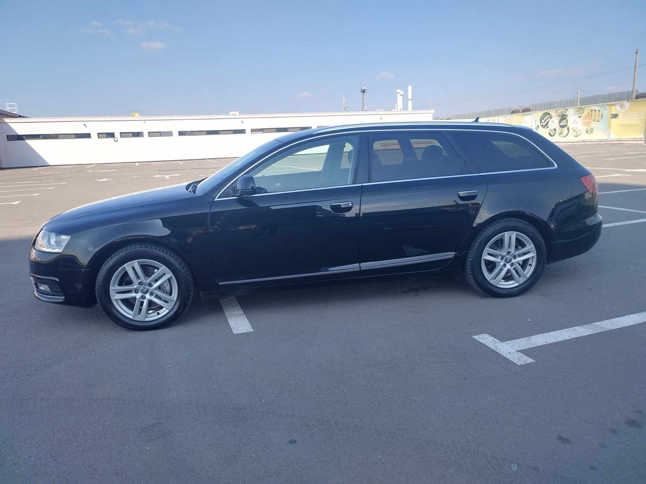Chirie auto/ rent a car/ автопрокат Audi A6 C6 2.0 tdi automat.машина свободна foto 4