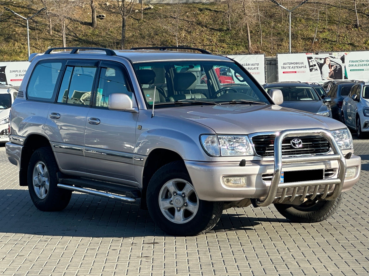 Toyota Land Cruiser foto 0