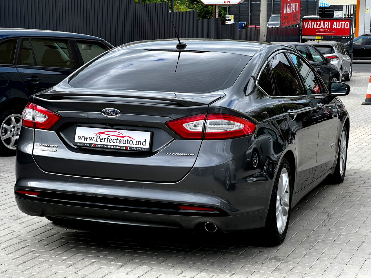 Ford Fusion foto 4