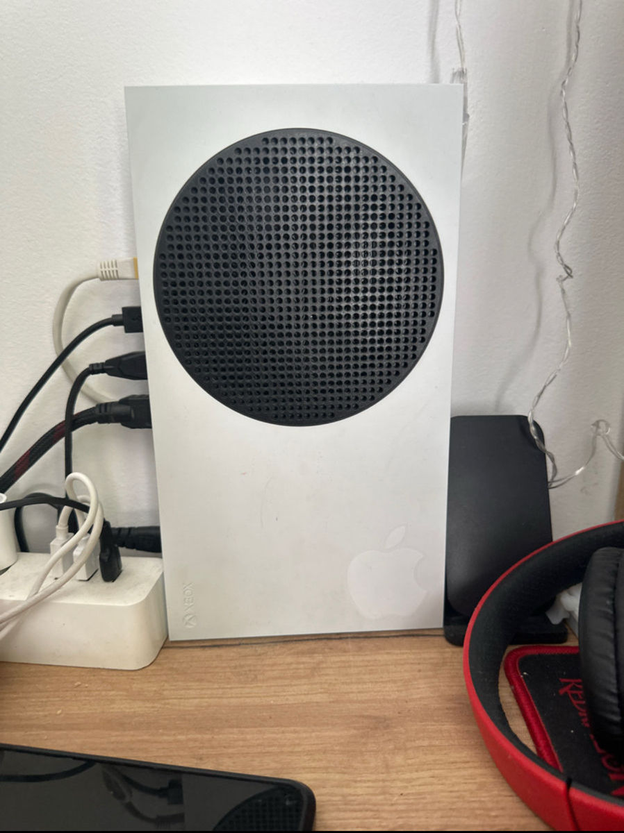 Продам Xbox series s 512gb фото 0