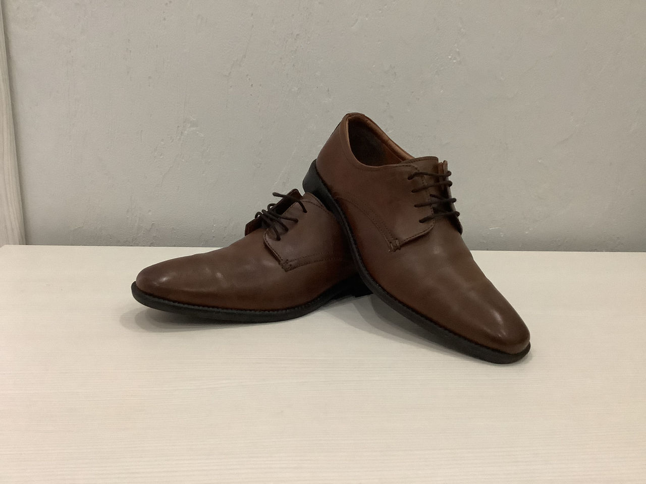 Vindem pantofi din piele naturala de marca Bata Italia