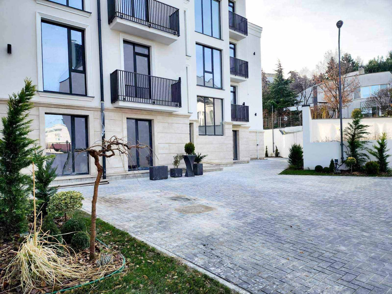 Apartament cu 2 camere, 70 m², Centru, Chișinău foto 0